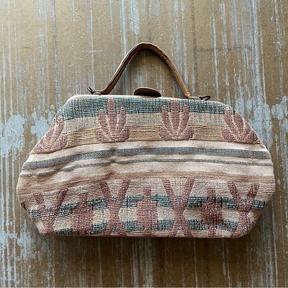 Vintage Tapestry Leather Handbag Western Rodeo Aztec Crossbody Boho - Picture 2 of 3